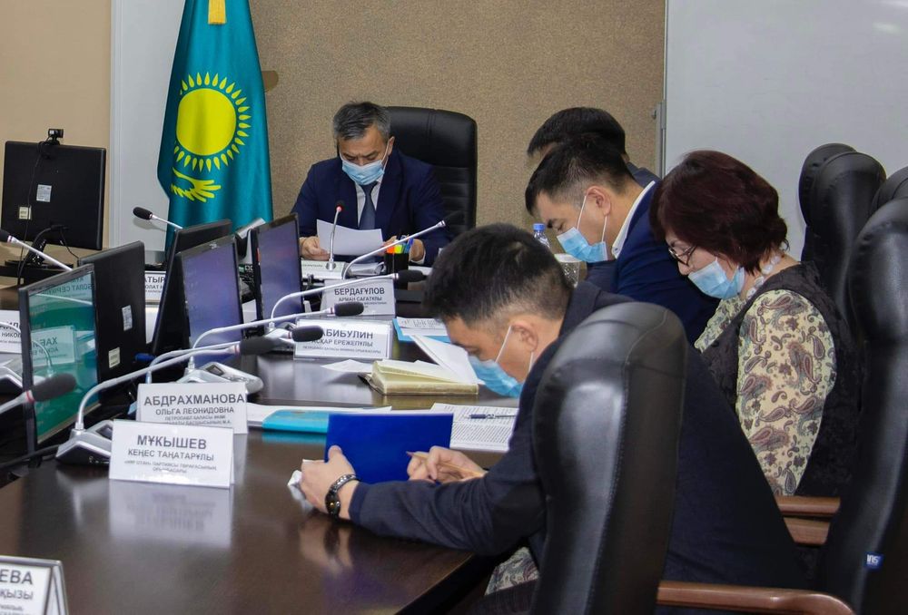 Облыс орталығының басшысына қала аумағында орналасқан апатты қоқыстарды жою бойынша жүргiзiлiп жатқан жұмыстар туралы облыс орталығының басшысына баяндалды