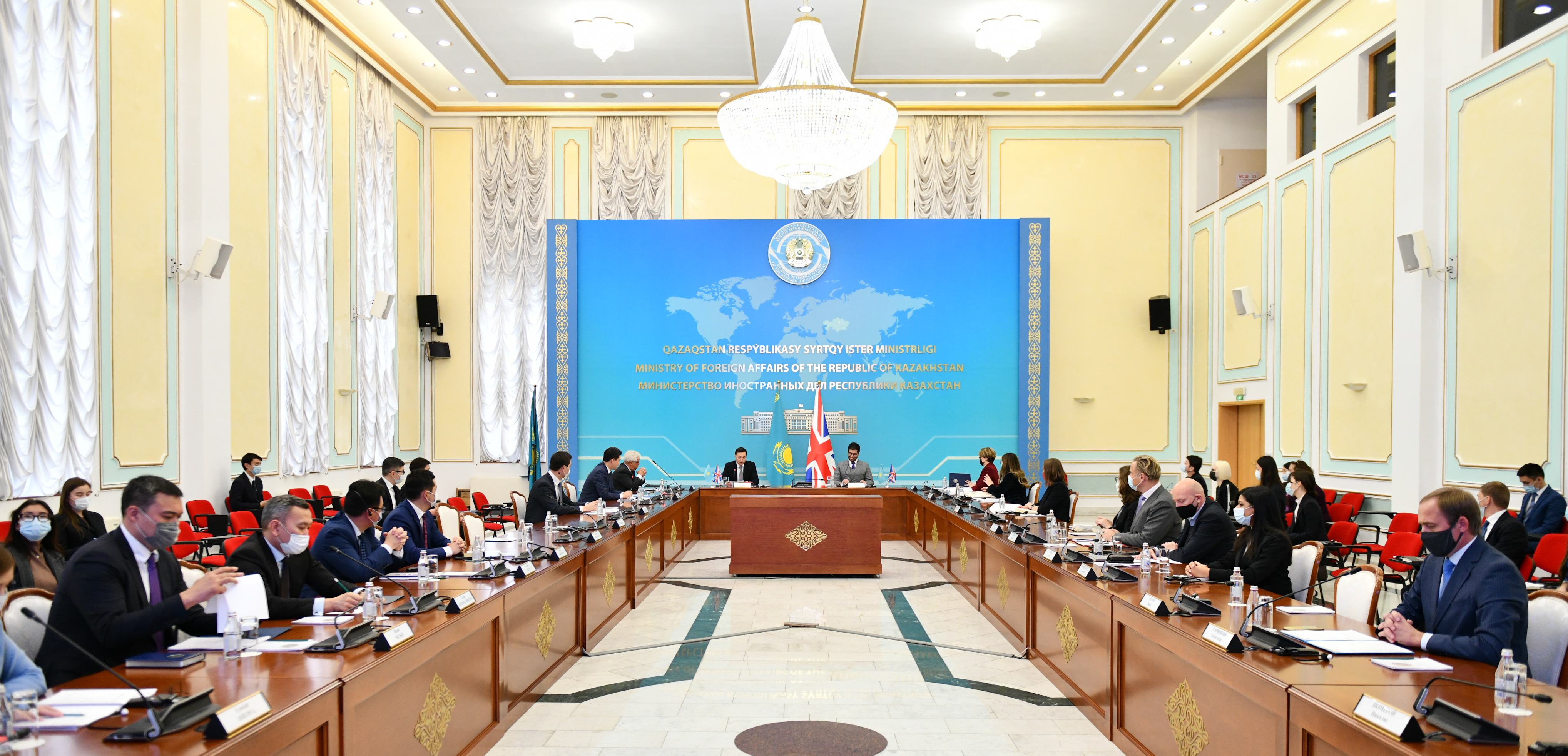 Казахстанско-британское сотрудничество обсудили в Нур-Султане