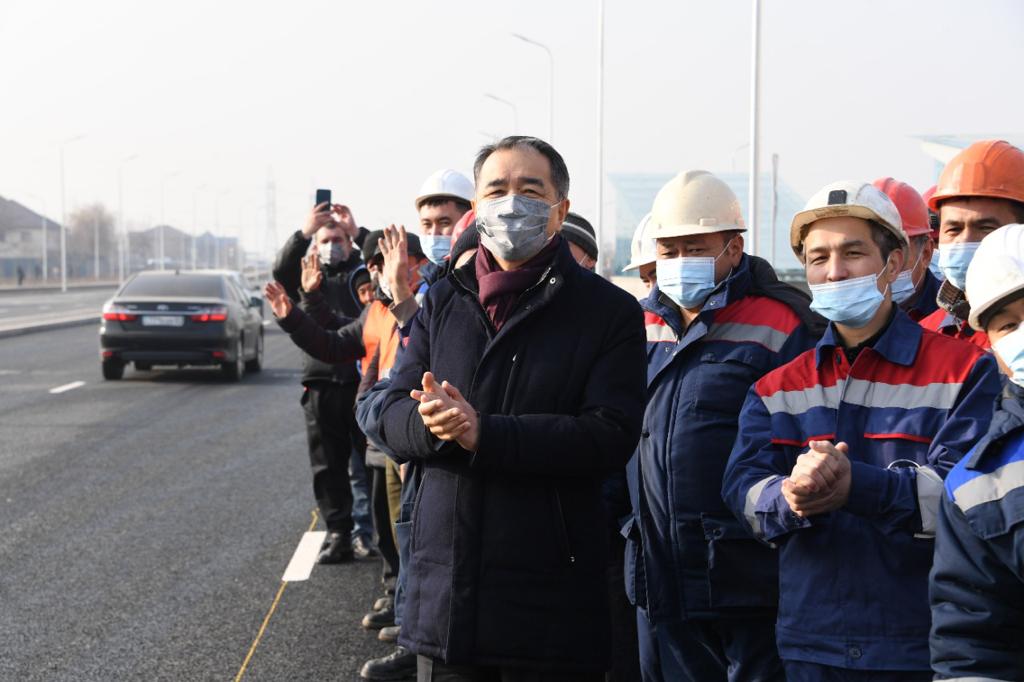 В Алматы в канун Дня Независимости открыто движение на участке пробивки пр. Абая