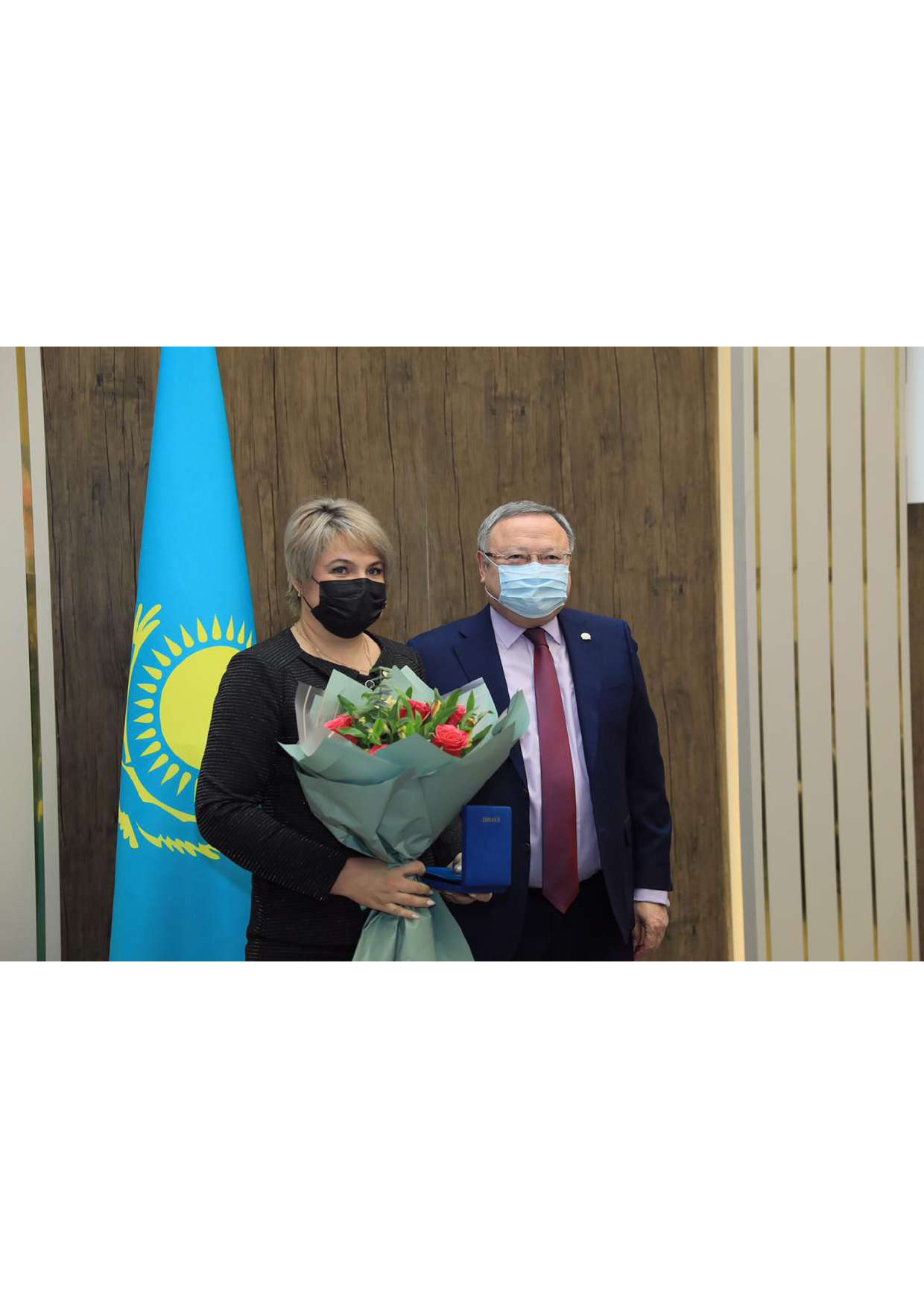 Oksana Anatolyevna Soprun, head of the Department of the State Department of the State Architectural and Construction Control of the Aktobe Region, was awarded the Order of "Kurmet".