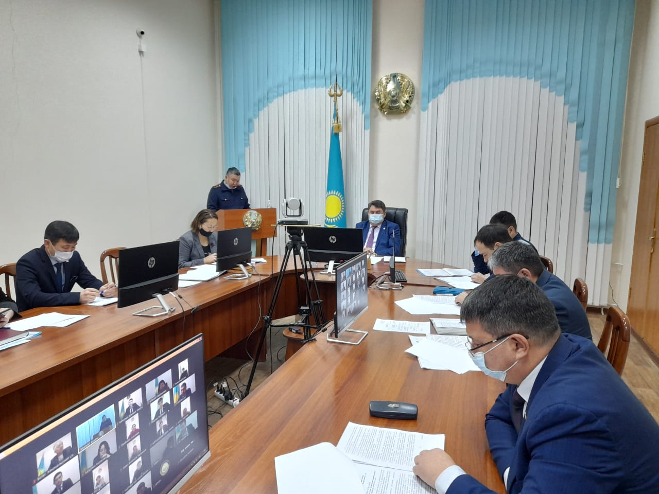 Сегодня под председательством акима района С.Б. Батыргужинова состоялось заседание межведомственной комиссии по профилактике правонарушений.