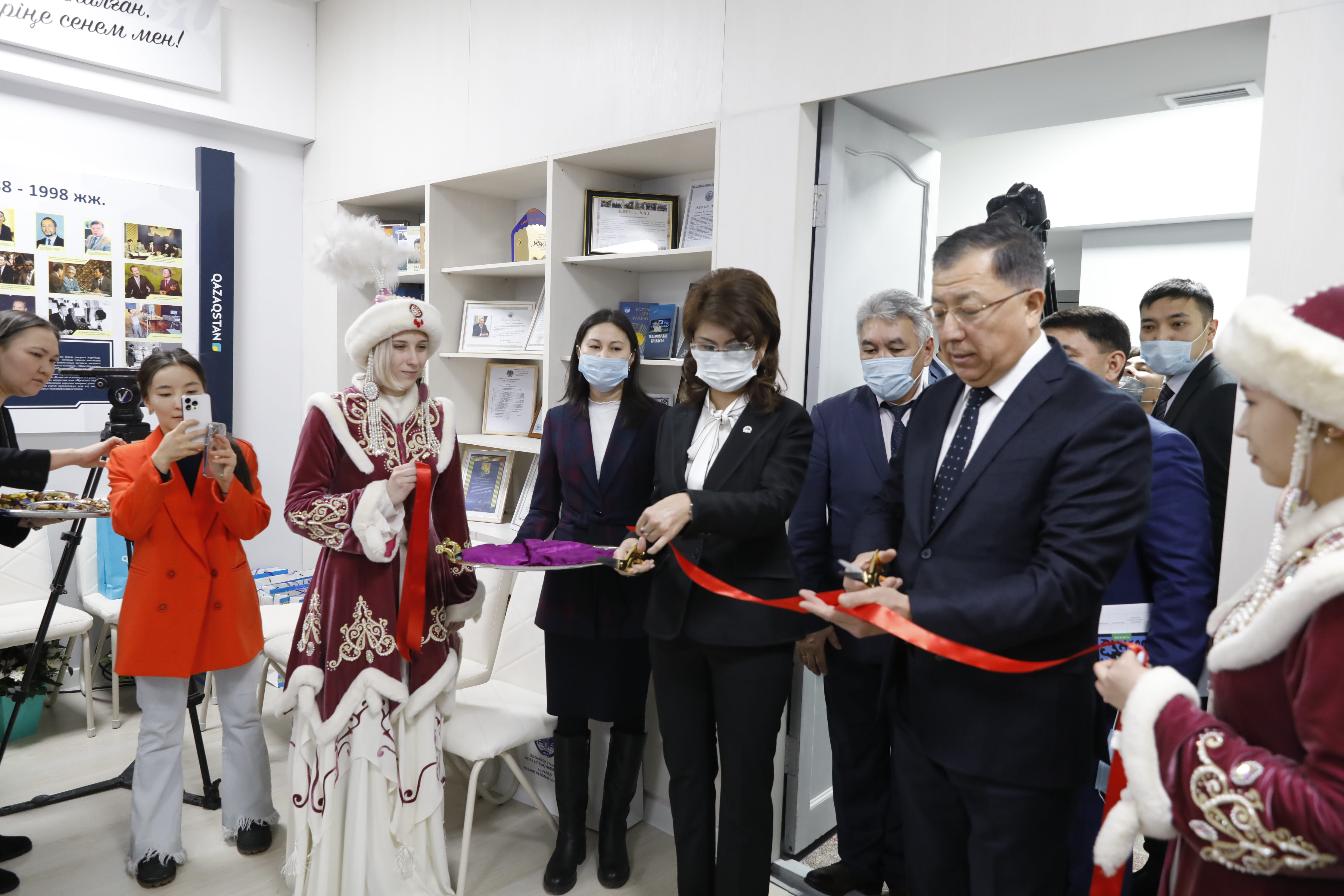 Учебно-творческая лаборатория имени Н.Имангалиулы открыта в Казахском национальном университете