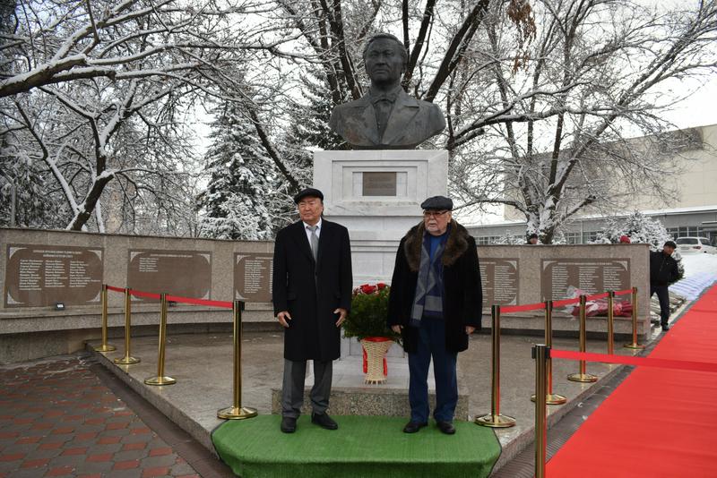 Аллея звезд в Алматы пополнилась новыми именами