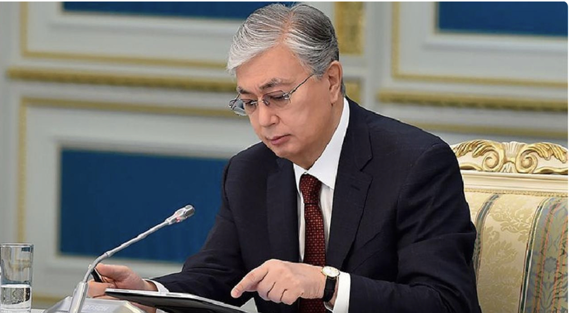 Қазақстан Президенті «Өлім жазасын жою туралы» және «Адам құқықтары жөніндегі уәкіл туралы» заңға қол қойды.