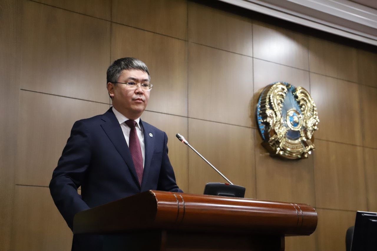 С. Шапкенов подвел итоги 2021 года и поздравил казахстанцев с наступающим Новым годом