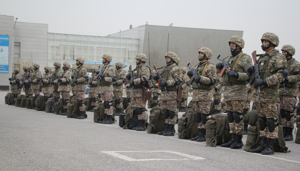 В армии Казахстана началась неделя боевой готовности