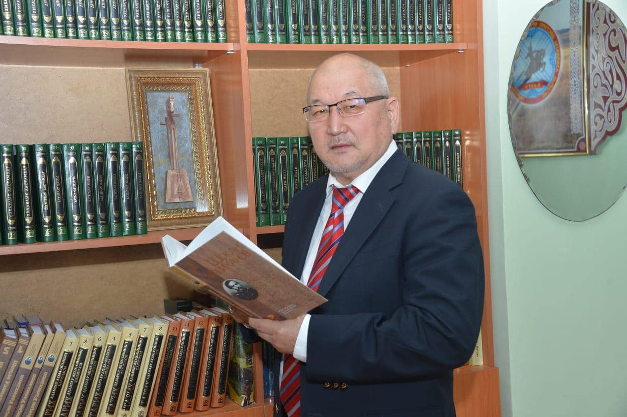 Министр образования и науки Асхат Аймагамбетов выразил соболезнования родным и близким историка, ученого и профессора Таласа Омарбекова