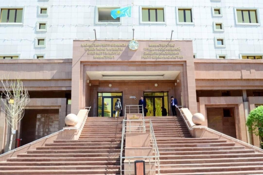 Об осуществлении выплат бывшим работникам ОАО «Каратау»