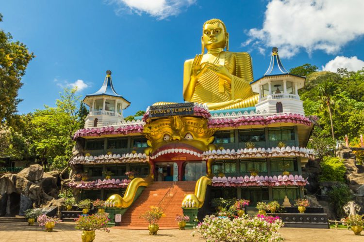 The government of Sri Lanka has decided to open the borders to foreign tourists