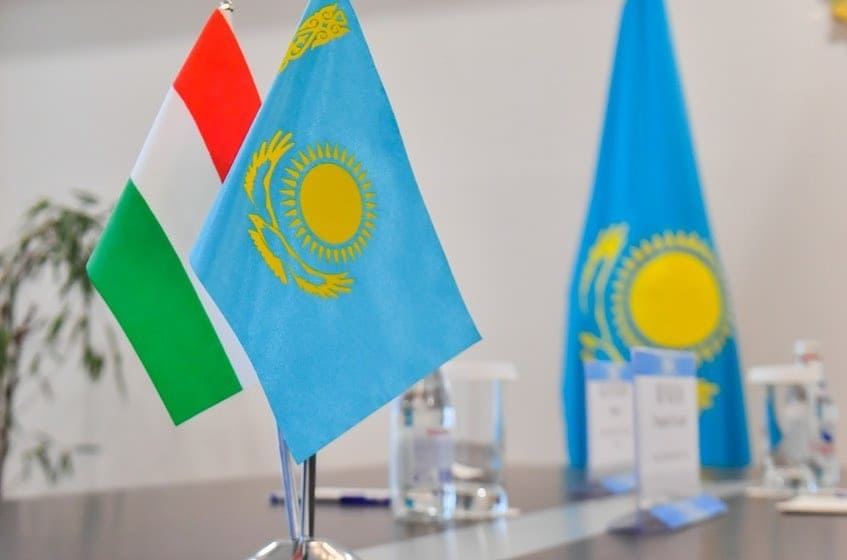 UMIRZAK SHUKEYEV MET WITH HUNGARIAN AMBASSADOR