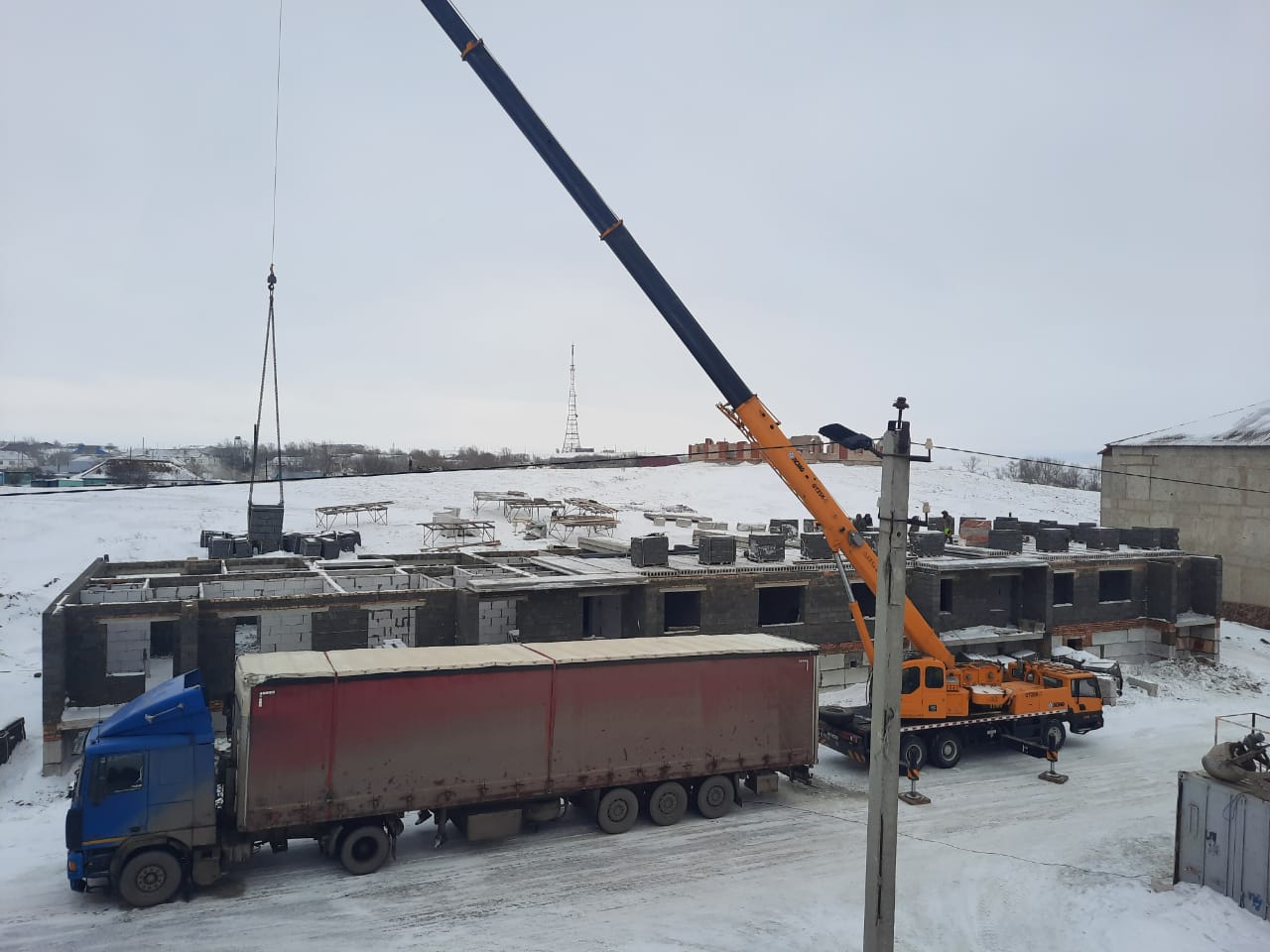 Облыс әкімі Ермек Боранбайұлы Маржықпаевтың қолдауының арқасында Степняк қаласы, Абылай хан көшесі 17 Б бойынша 21 пәтерлі үйдің құрылысына облыстық бюджеттен қаржы бөлінді.