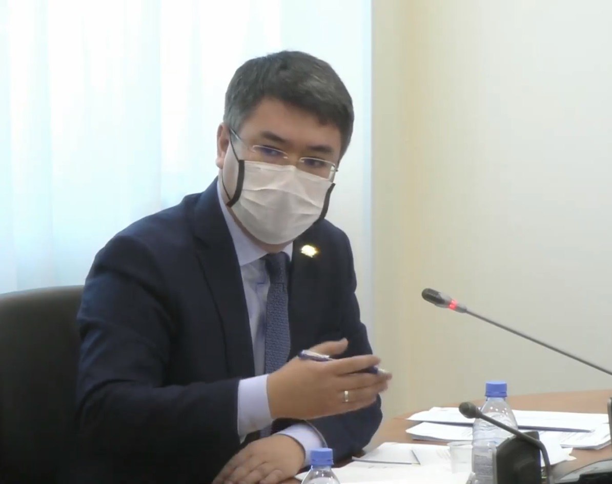 С. Шапкенов провел прием граждан в общественной приемной МТСЗН