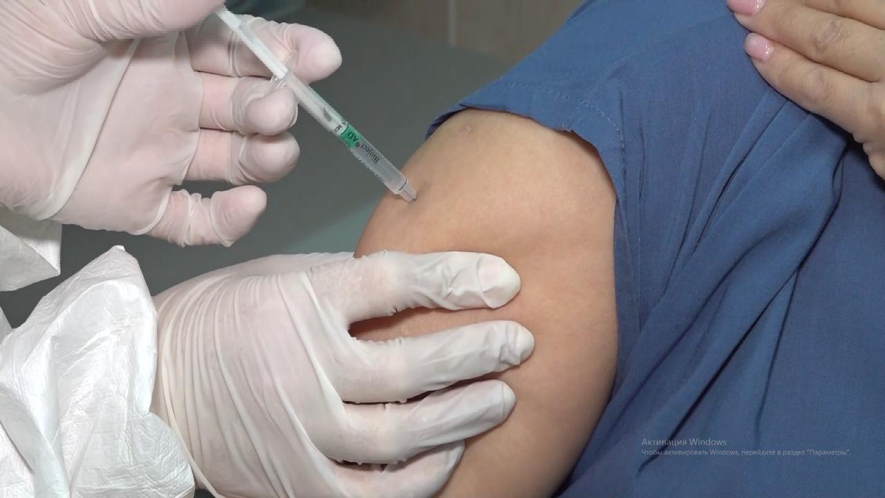 «Без массовой вакцинации коронавирус пока не победить» — алматинцы высказываются в поддержку получения вакцины