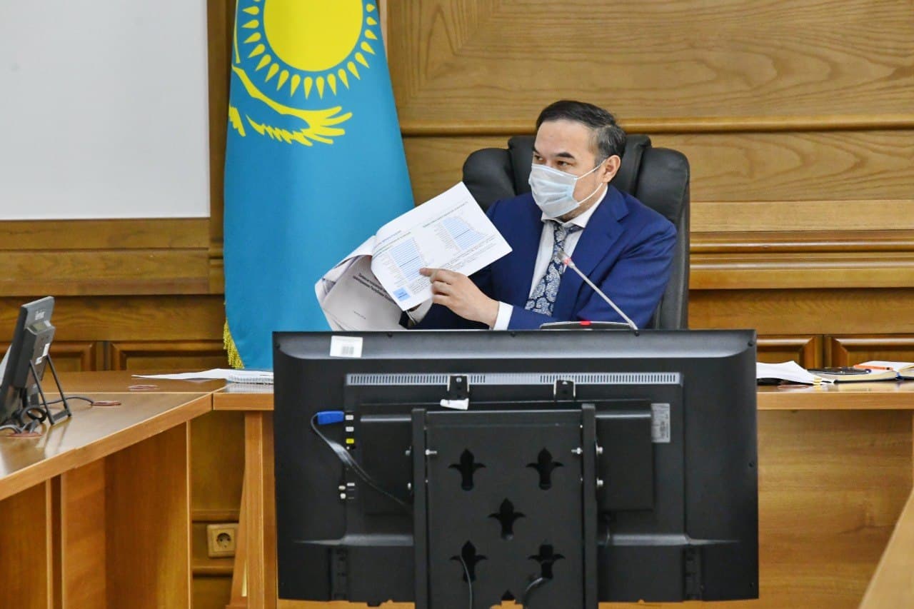 Ержан Бабақұмаров Алматының денсаулық сақтау жүйесін дамытудың өзекті мәселелері бойынша кеңес өткізді
