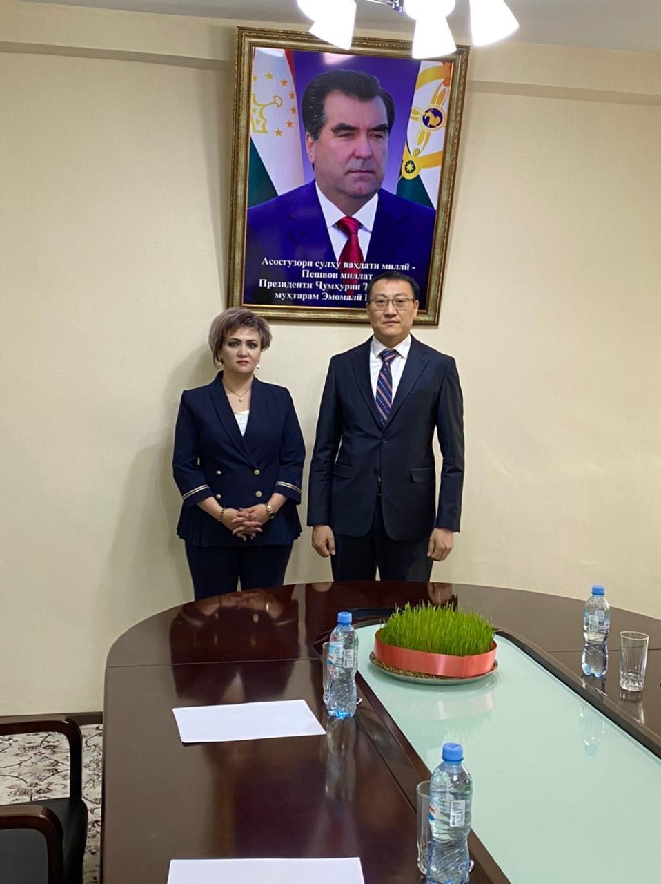 Казахстан и Таджикистан рассмотрели возможность создания межгосударственной товаропроводящей системы