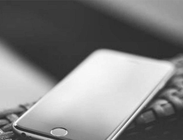 Түнгі қонақ: ШҚО тұрғынының телефонын ұрлап кетті