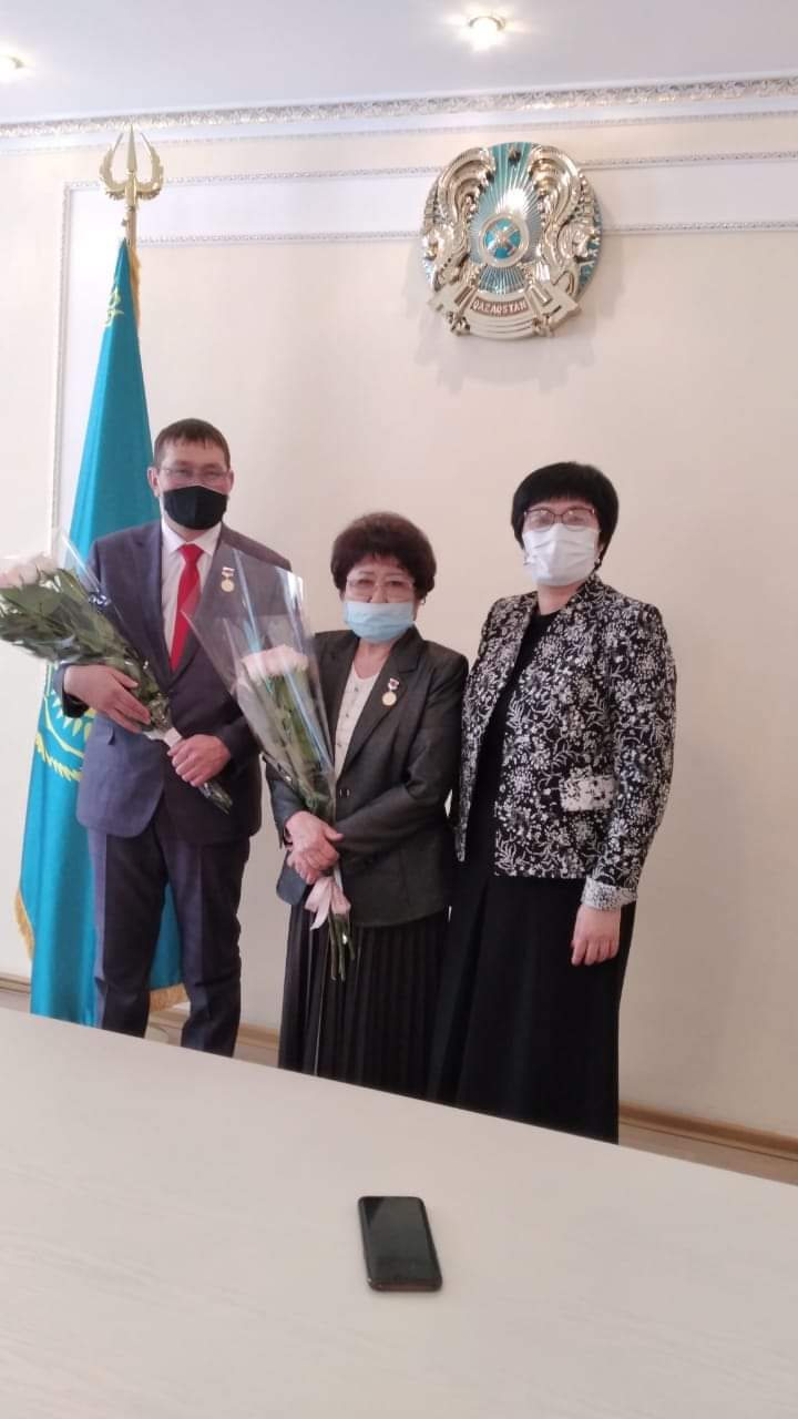 Педагоги области награждены званием «Заслуженный учитель Казахстана»