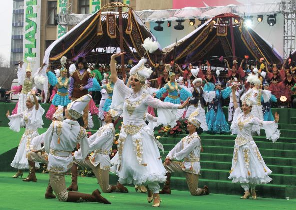 VÅRJEVNDØGN ER FOLKEFEST I KASAKHSTAN