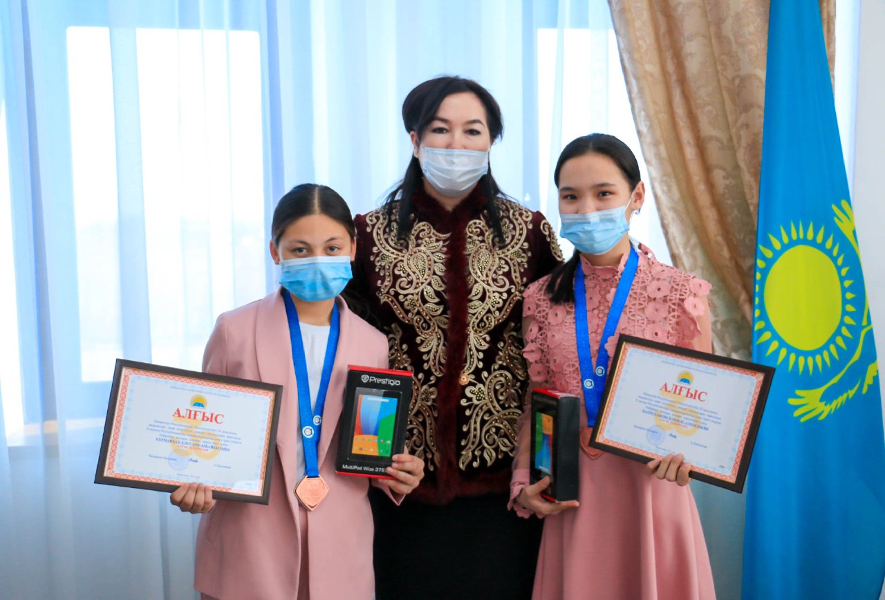 2 Кызылординских школьника заняли призовые места в шорт-треке