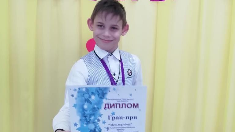 Әйелдердің үйдегі порнофотосуреттері