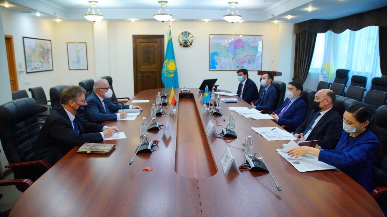 Глава минэкологии выразил готовность к укреплению казахстанско-германского сотрудничества в сфере геологии