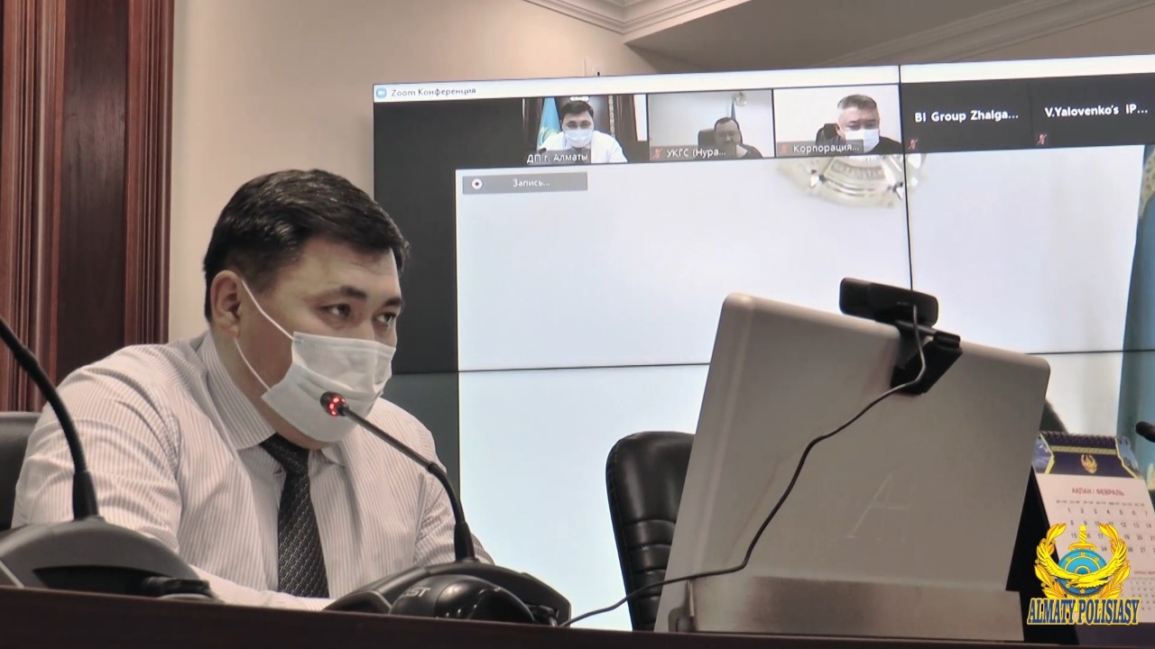 Алматы полициясы құрылыс компанияларының басшыларымен жүргізушілерінің тәртіп деңгейін талқылады