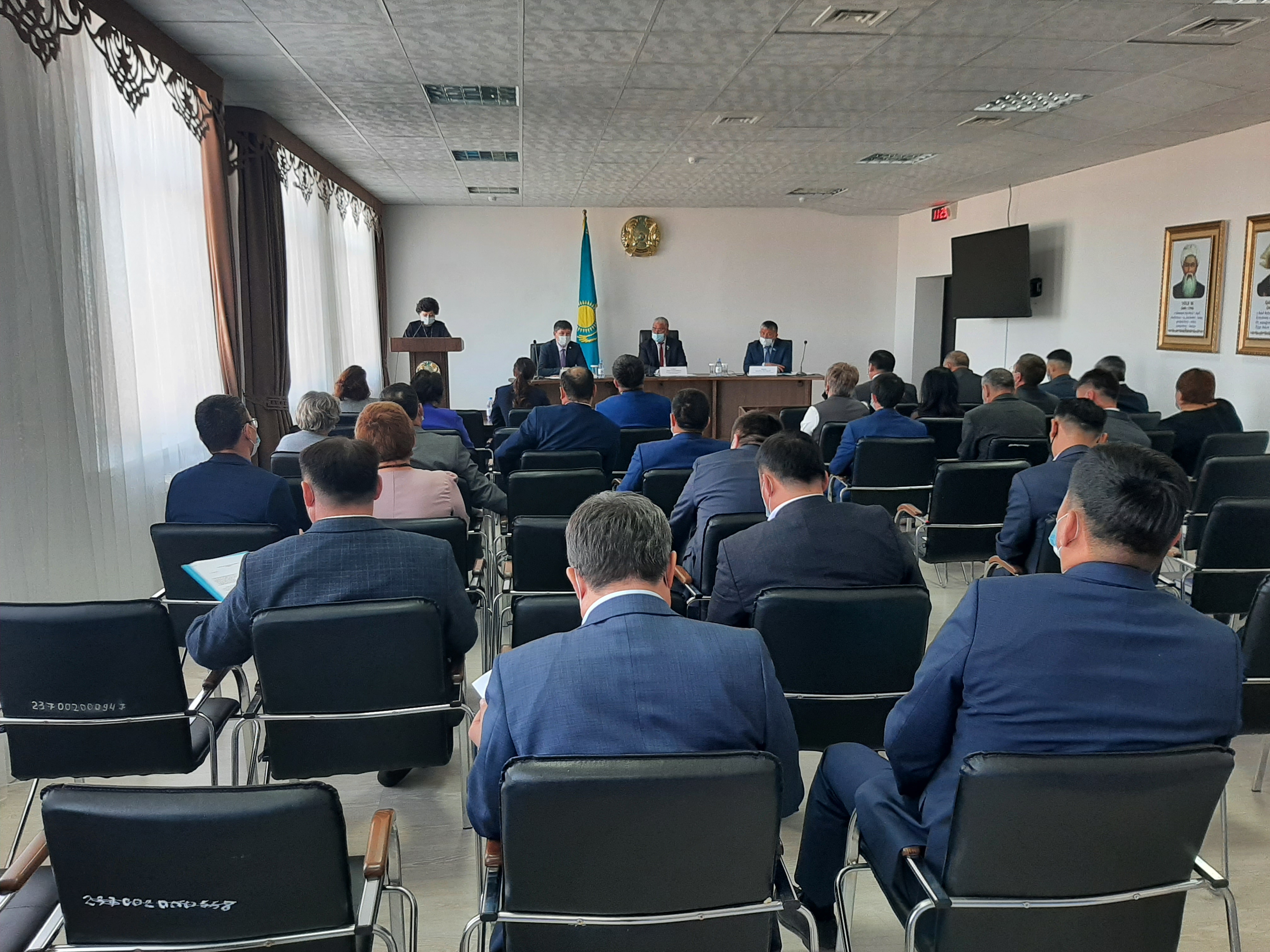 Информация о внеочередной шестой сессии Целиноградского районного маслихата седьмого созыва