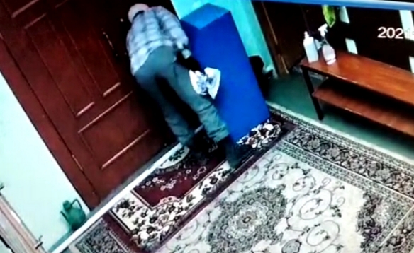 Попытка похитить ящик с пожертвованиями из мечети не удалась в Акмолинской области
