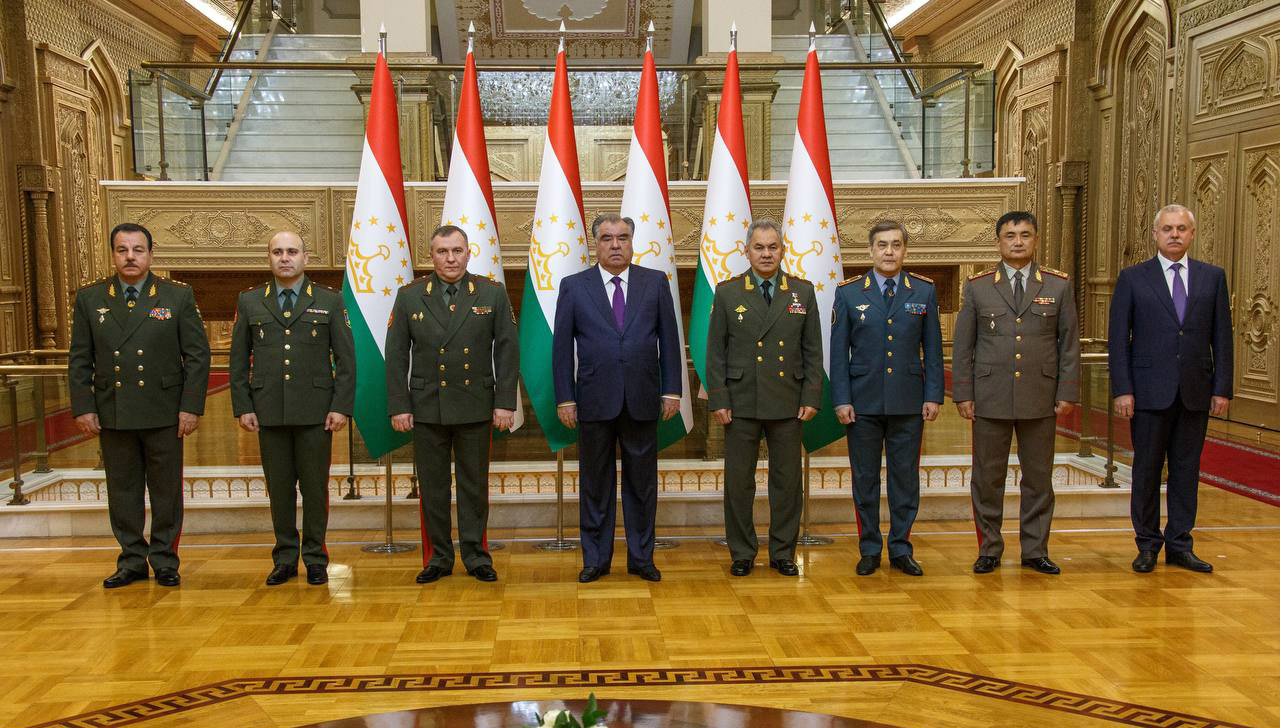 Министры обороны государств-членов ОДКБ обсудили вопросы военной безопасности