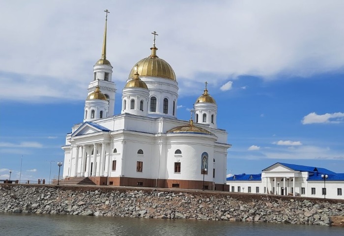 Поздравление руководителя УДР с Пасхой