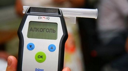 7 жылға жүргізу құқығынан айырылып, 15 тәулікке әкімшілік қамауға алынды