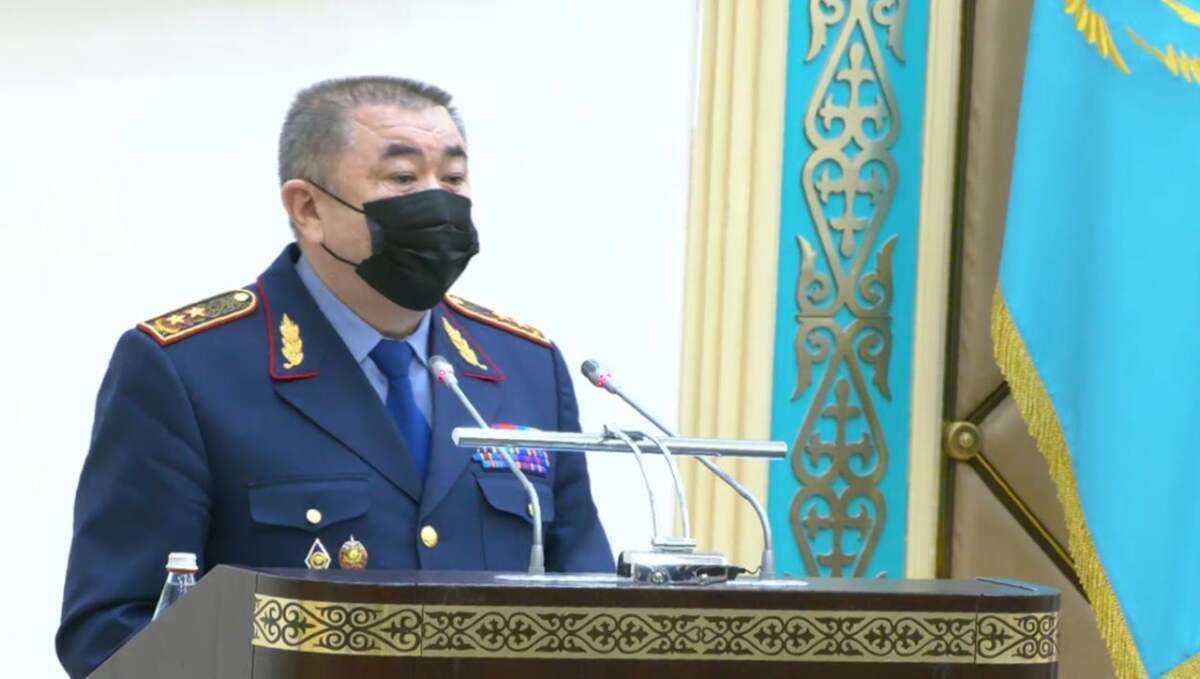 Глава МВД представил в Сенате законопроект о сотрудничестве с Кыргызстаном в области миграции