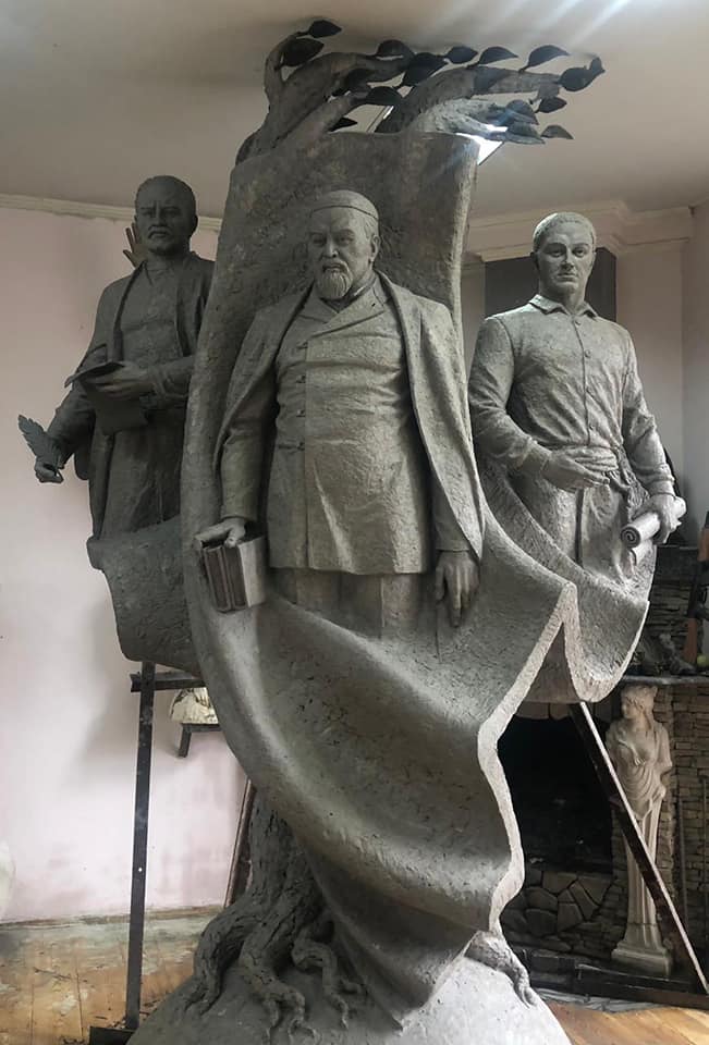 В Харькове установят памятник Великому Абаю