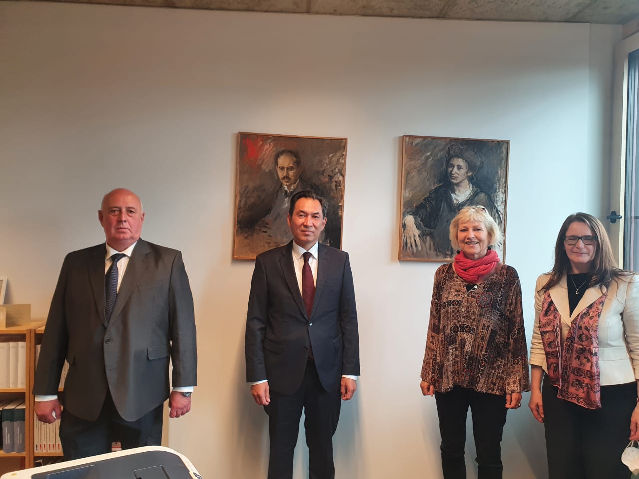 Botschafter Kasachstans in Deutschland traf sich mit der Leitung der Rosa-Luxemburg-Stiftung