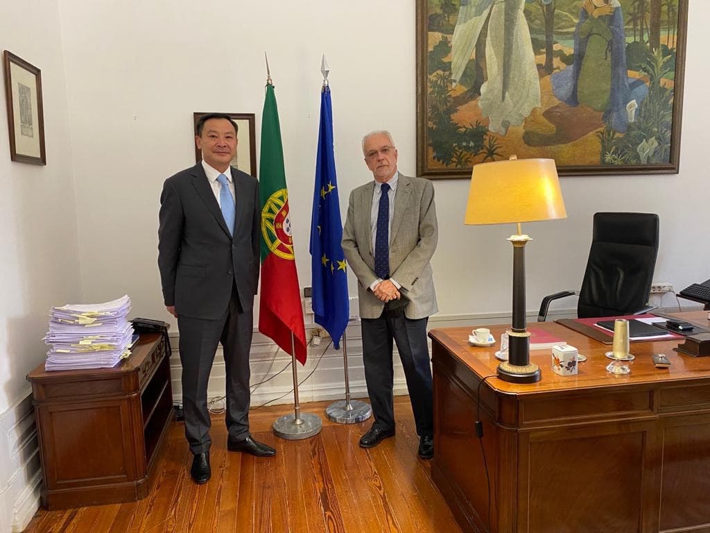 Қазақстанның Елшісі Португалияның Конституциялық сотының төрағасымен кездесті