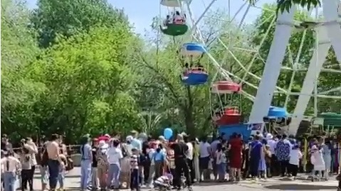 За нарушение карантинных норм в Центральном парке Караганды наказали чиновников