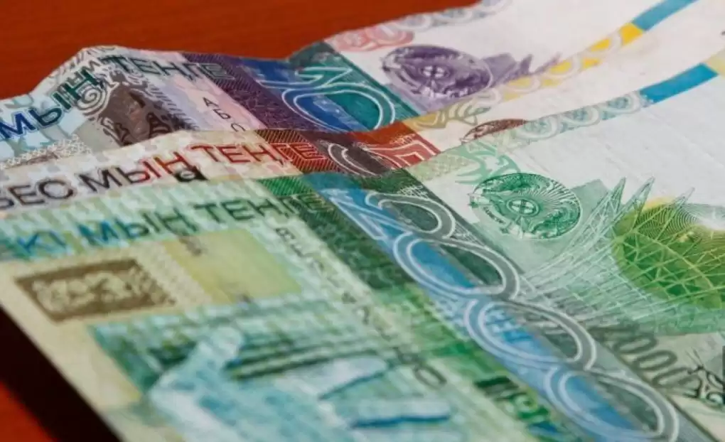 Еркектер өздерінің сиқырларын көрсетеді Оргазмды бақылау бейне