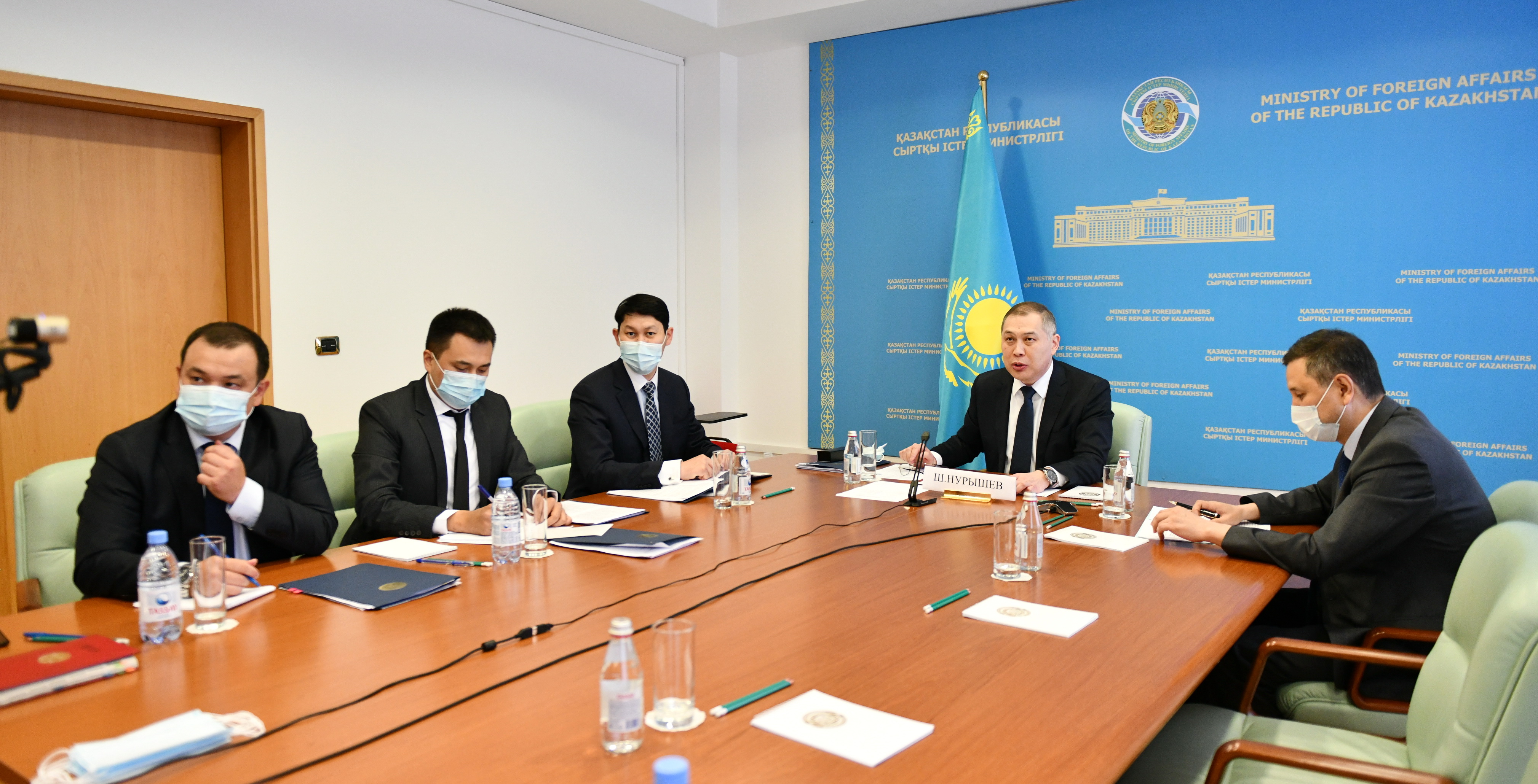 О межмидовских консультациях между Казахстаном и КНР  и заседании Подкомитета по сотрудничеству в области безопасности