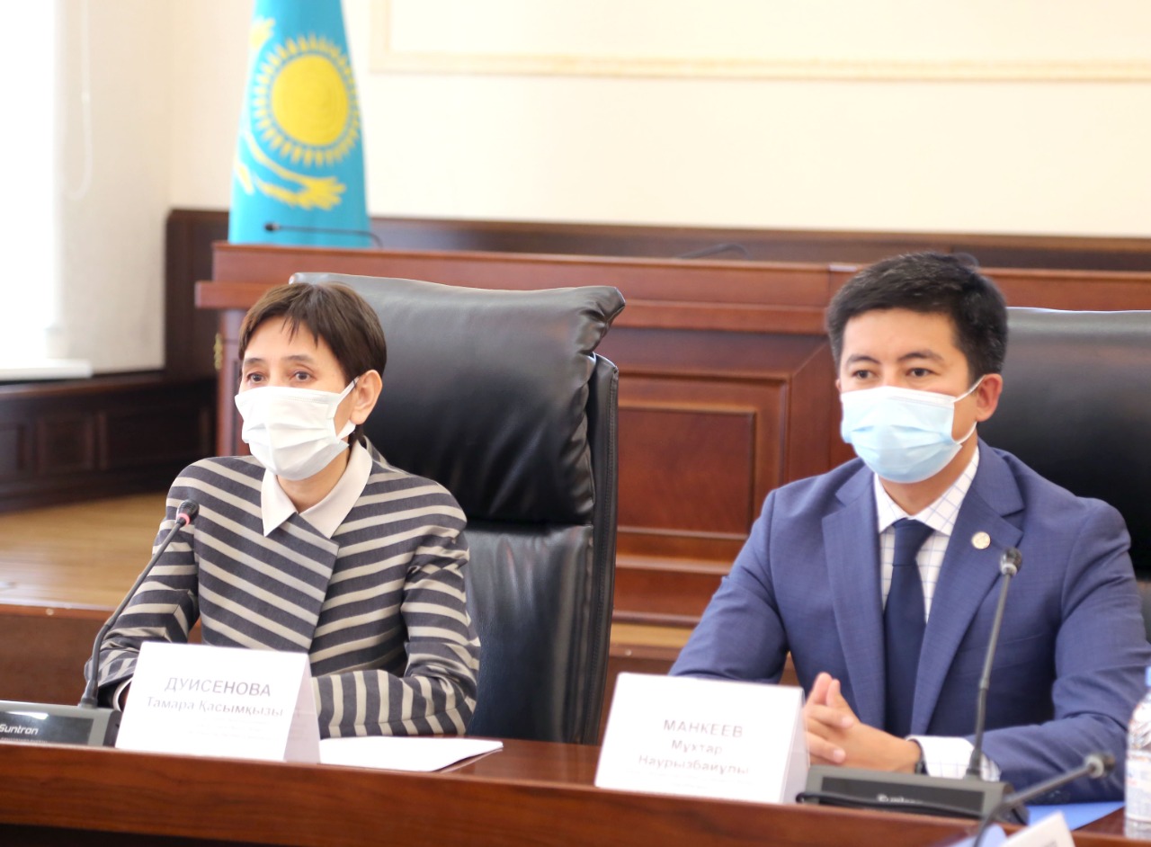ПРЕЗИДЕНТТІҢ КӨМЕКШІСІ Т. ДҮЙСЕНОВА ӨТІНІШ БЕРУШІЛЕРМЕН ЖҰМЫС САПАСЫН АРТТЫРУДЫҢ ЖАҢА МҮМКІНДІКТЕРІ ТУРАЛЫ АЙТТЫ