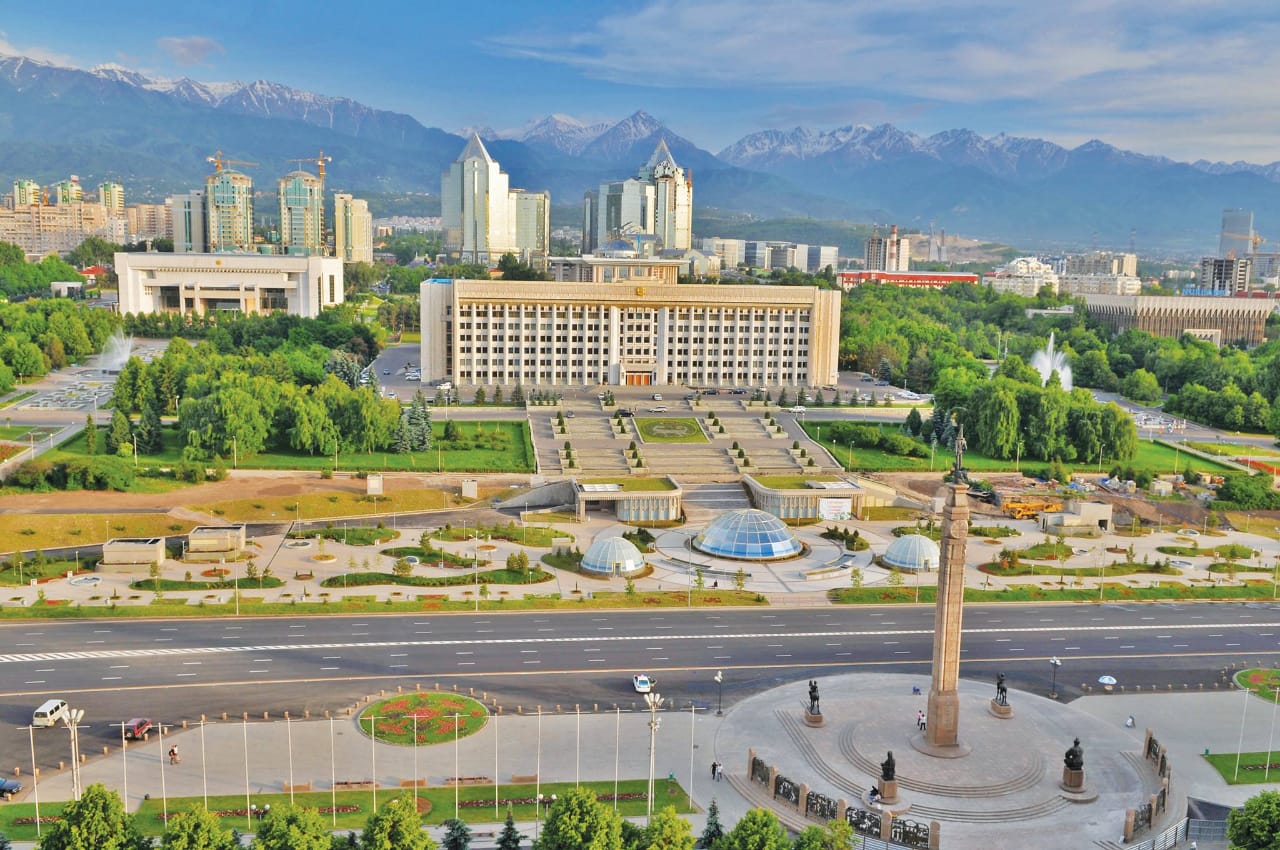 Алматы әкімдігі білім сапасын арттыру мақсатында мектеп директорларын қайта даярлау бағдарламасын іске қосты