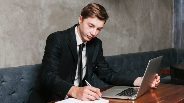 В Осакаровском районе начался приём документов на гранты для молодых предпринимателей