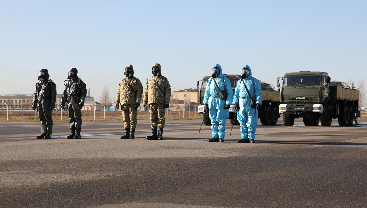 Военнослужащие войск радиационной, химической и биологической защиты отмечают профессиональный праздник