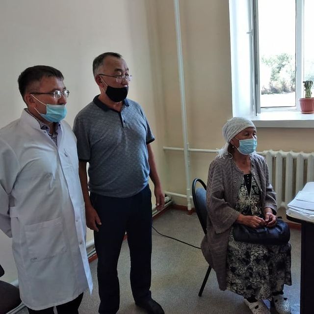 «Тарбағатай - Адалдық алаңы» жобалық кеңсесі жетекшісінің міндетін атқарушы Абдилбаев Нуртас Турысбекович пен Тарбағатай аудандық орталық ауруханасы бас дәрігерінің міндетін атқарушы Б. А. Оразханов вакцинация паспорттарын заңсыз сату деректерін анықтау бойынша мониторинг жасады.