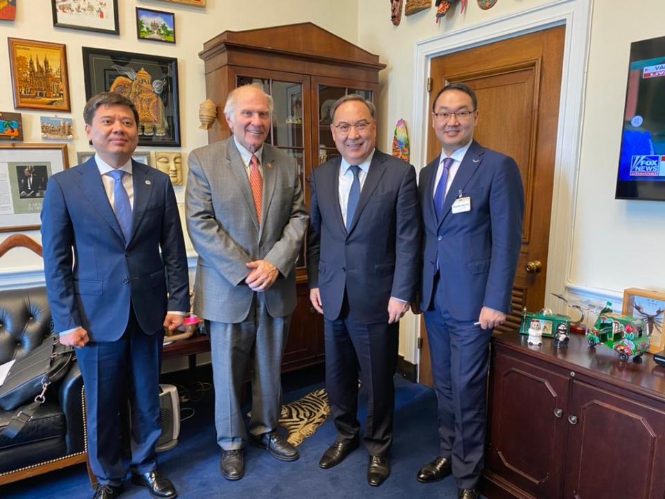 Kazakhstan President’s Special Representative Erzhan Kazykhan Pays Visit to U.S.