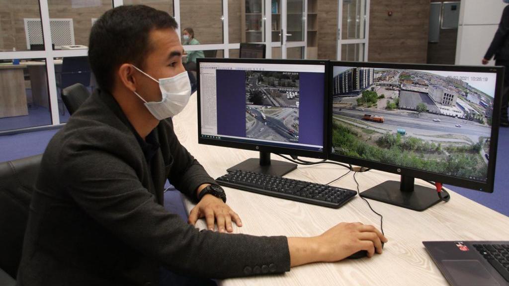 Душтағы қыздардың сиськи видеосы Порно толтыру киска