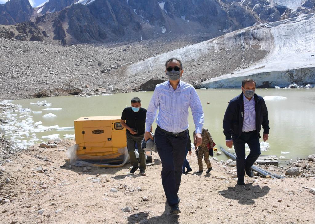 Б. Сагинтаев проверил состояние моренных озер в горах Алматы