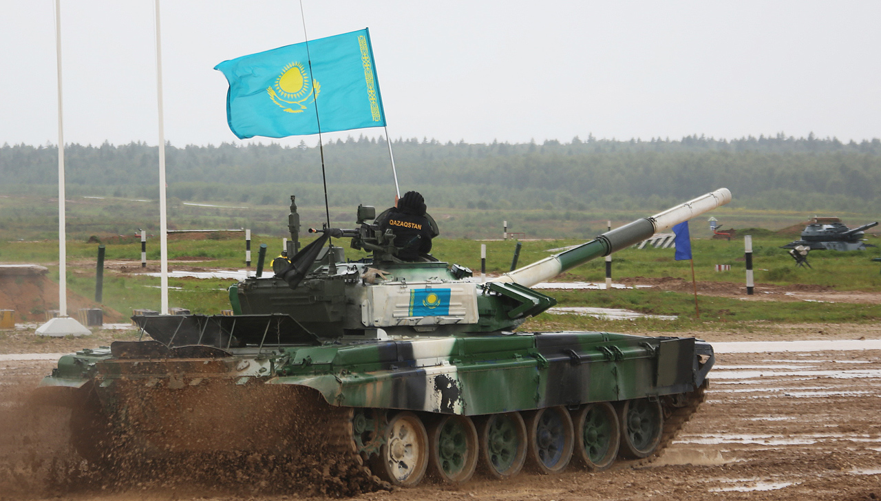 Казахстанские танкисты будут выступать на танках зеленого цвета