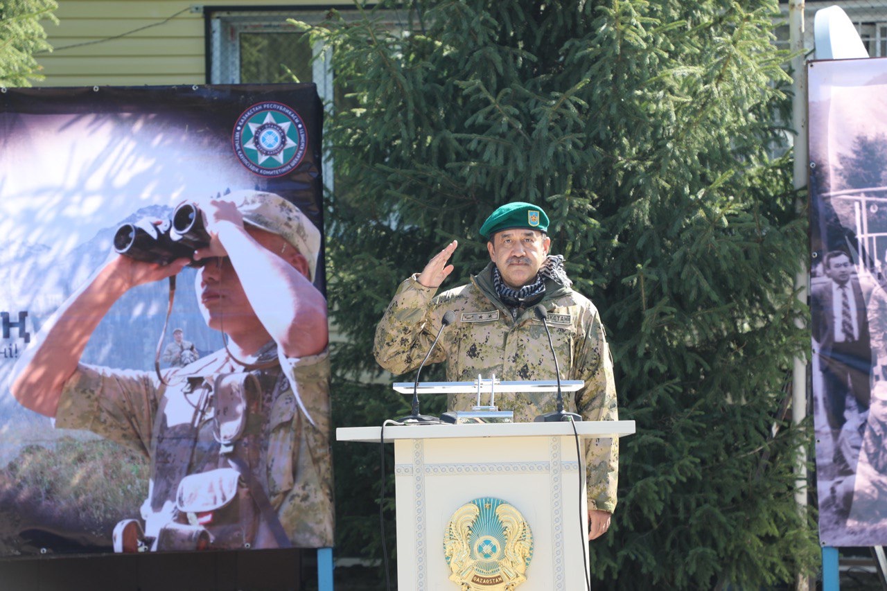Председатель КНБ поздравил  военнослужащих Пограничной службы