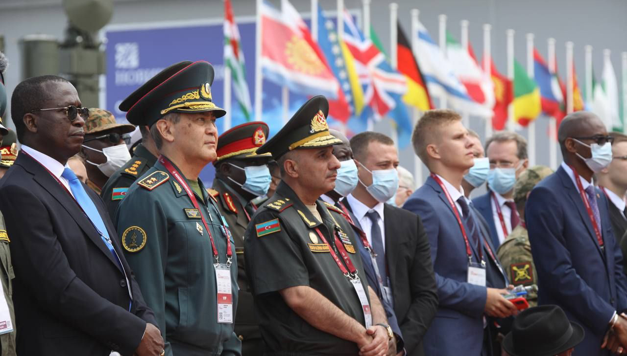 Министр обороны Казахстана принял участие в открытии  VII Армейских международных игр