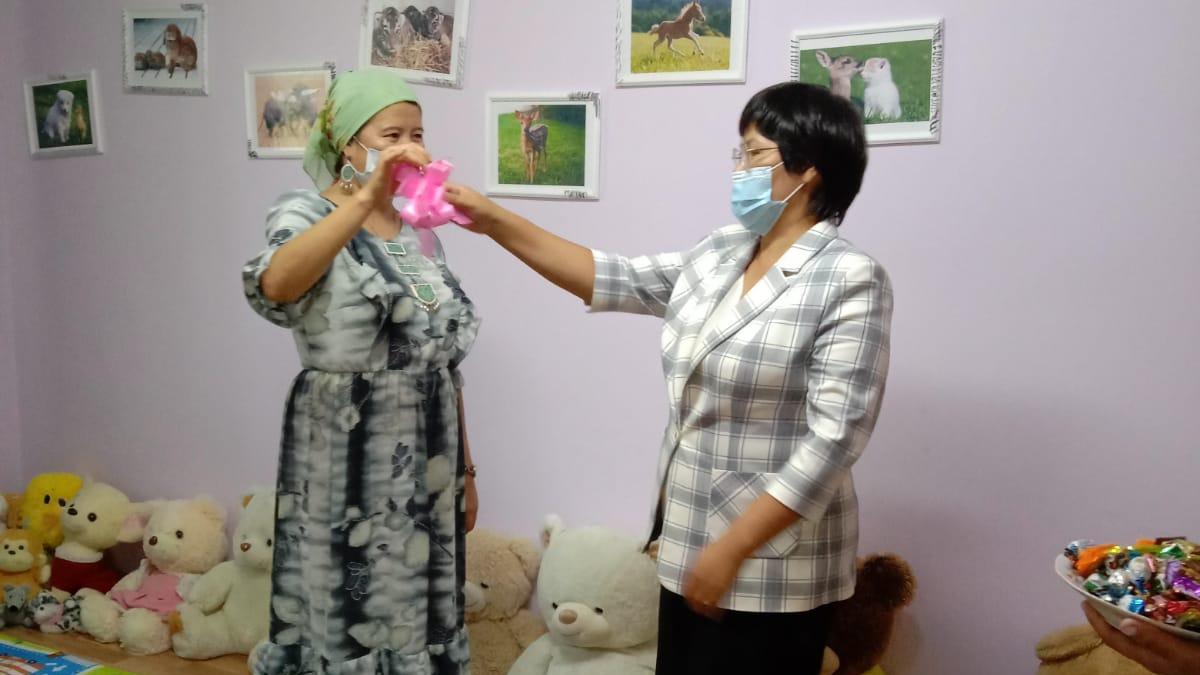 Четырём многодетным семьям подарили жильё в Карагандинской области